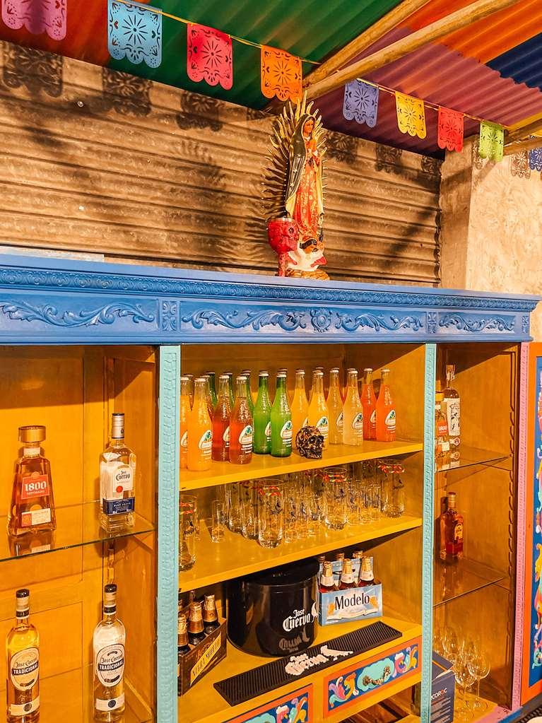 Palacio De Aviles Affiliated By Melia Εστιατόριο φωτογραφία A selection of bottled Jarritos at a restaurant in San Francisco, California