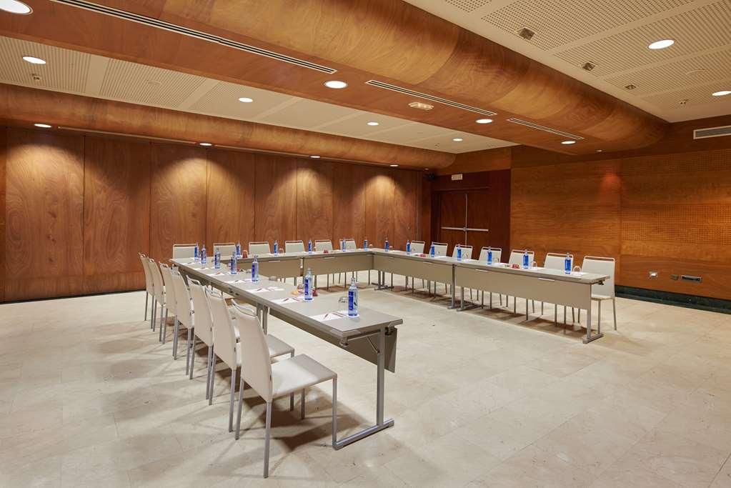 Palacio De Aviles Affiliated By Melia Ανέσεις φωτογραφία Meeting room