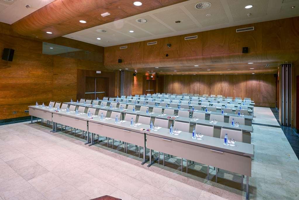 Palacio De Aviles Affiliated By Melia Ανέσεις φωτογραφία The conference room
