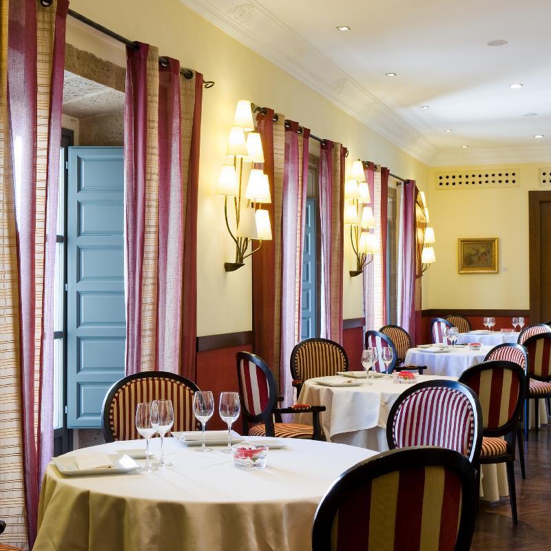 Palacio De Aviles Affiliated By Melia Εξωτερικό φωτογραφία Restaurant